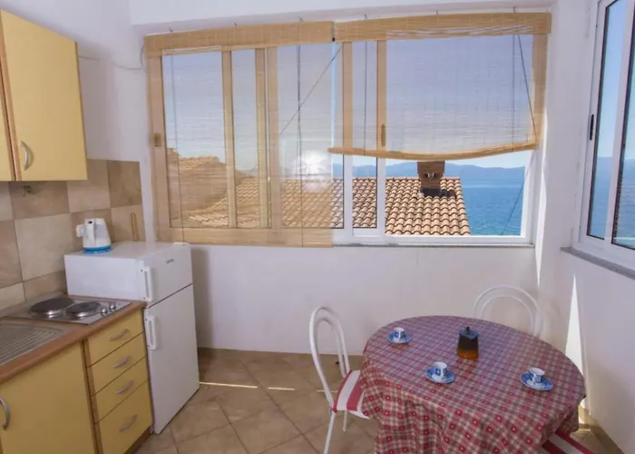 Triple With Private Balcony Appartement