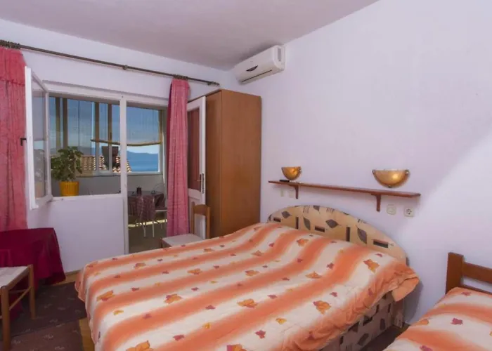 Appartement Triple With Private Balcony