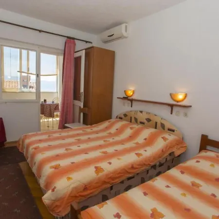Apartament Triple With Private Balcony Brist