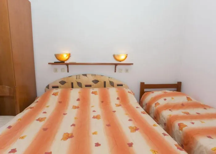 Triple With Private Balcony * 브리스트